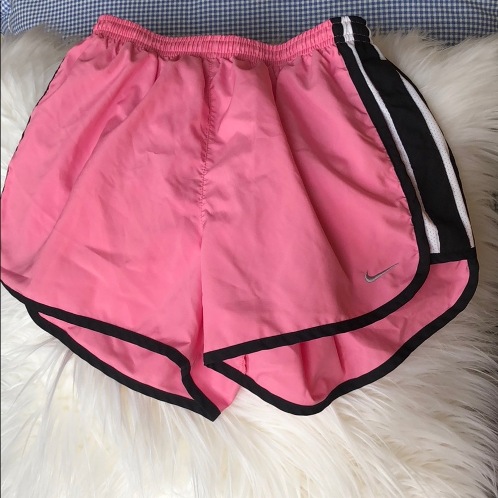 Nike women’s athletic short XS